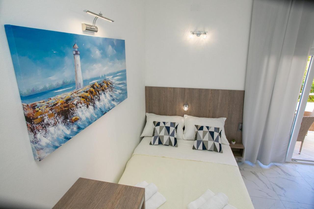 נובליה Apartments Sun Dance With Heated Pool מראה חיצוני תמונה