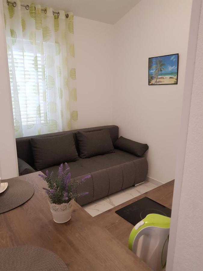 נובליה Apartments Sun Dance With Heated Pool מראה חיצוני תמונה