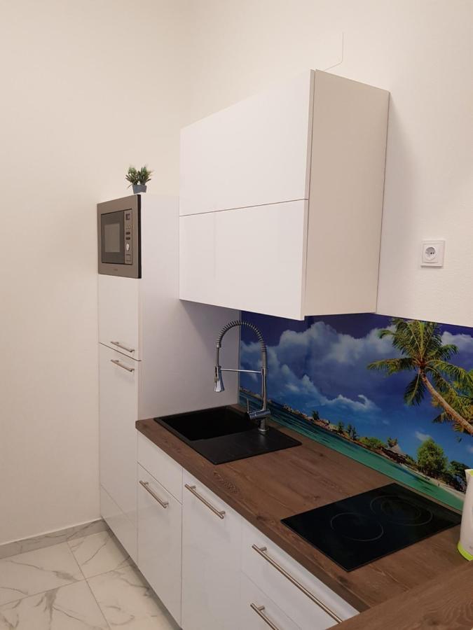 נובליה Apartments Sun Dance With Heated Pool מראה חיצוני תמונה