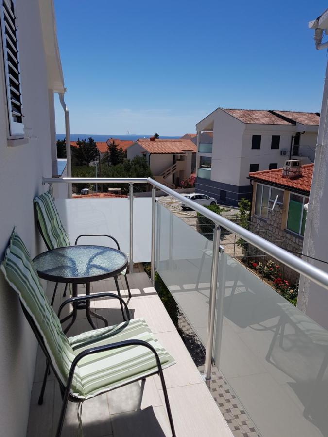 נובליה Apartments Sun Dance With Heated Pool מראה חיצוני תמונה