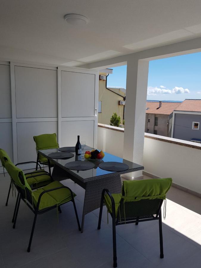 נובליה Apartments Sun Dance With Heated Pool מראה חיצוני תמונה